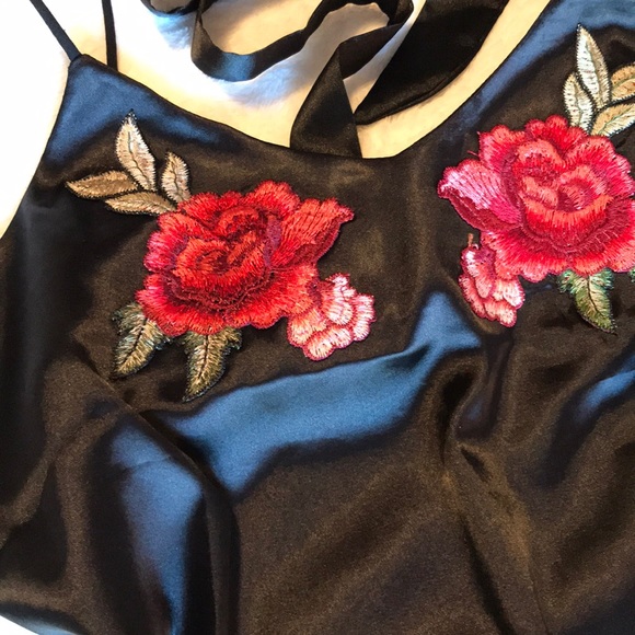 🌺HP🌺 Silky Black Rose Embroidered Camisole - Picture 6 of 7